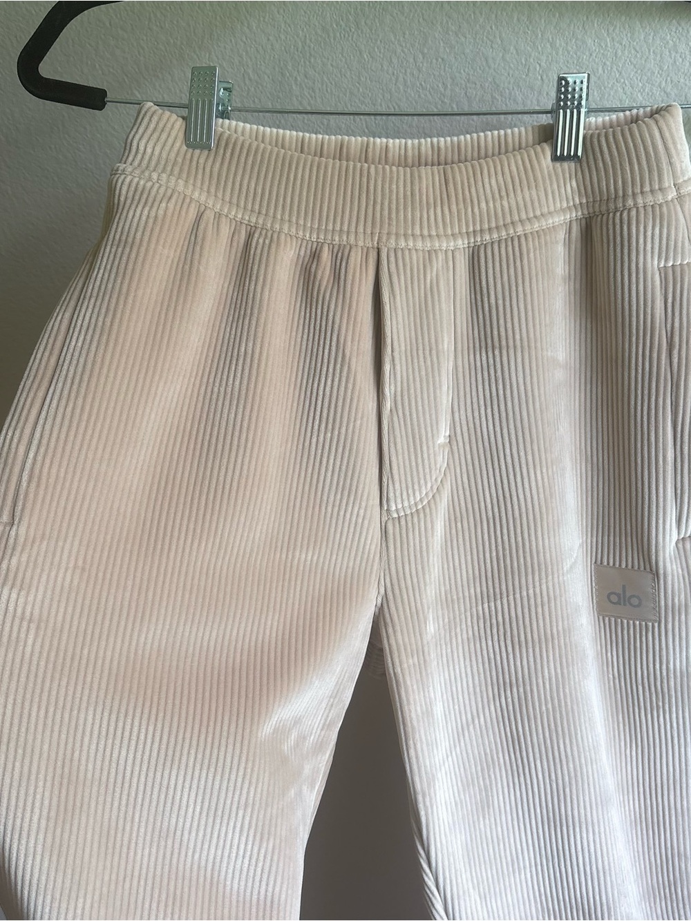 ALO Yoga Velour Baller Pants - Light Tan Cream - Picture 3 of 4